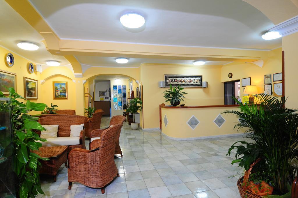 Hotel Stella Del Sud Calasetta Exteriör bild
